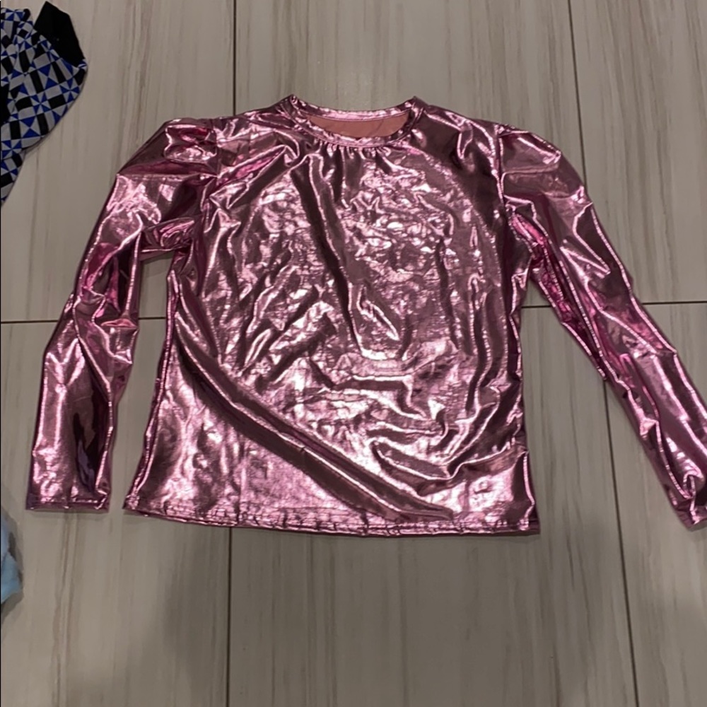 Brand new metallic pink puff sleeve top